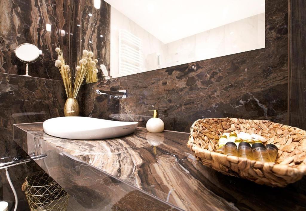 Jacuzzi Spa Prestige クラクフ エクステリア 写真